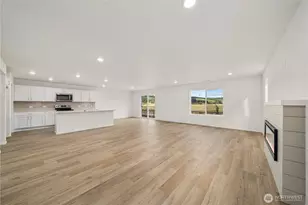 679 Salzer Crk Dr, Centralia, WA 98531 - Photo 5