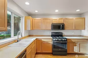 3259 Northlake Way NW, Bremerton, WA 98312 - Photo 3