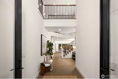 8209 134th Avenue NE, Redmond, WA 98052 - Photo 3