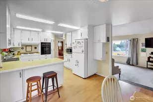 13327 Beverly Park Rd, Lynnwood, WA 98087 - Photo 11