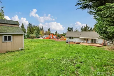 13327 Beverly Park Road, Lynnwood, WA 98087 - Photo 23
