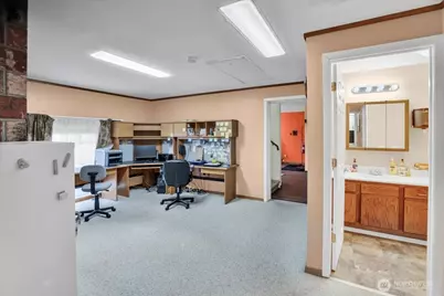 13327 Beverly Park Road, Lynnwood, WA 98087 - Photo 15