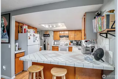 707 Alvord Avenue N, Kent, WA 98031 - Photo 7