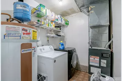 707 Alvord Avenue N, Kent, WA 98031 - Photo 21