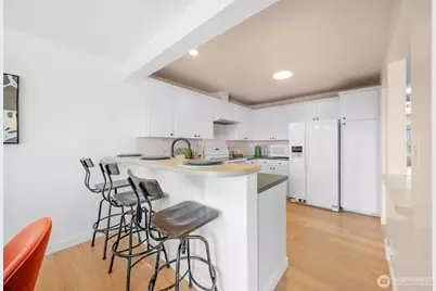 17904 23rd Lane NE #E-301, Shoreline, WA 98155 - Photo 13