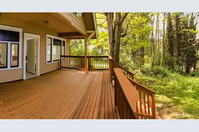 6810 NE Bergman Road, Bainbridge Island, WA 98110 - Photo 9