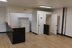 209 E Gowe St, Kent, WA 98032 - Photo 3