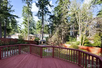 16114 SE Newport Way, Bellevue, WA 98006 - Photo 13