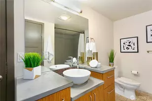 413 NE 70th St, Seattle, WA 98115 - Photo 23