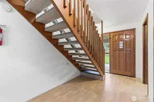 22628 Holgar Ct NE, Poulsbo, WA 98370 - Photo 9