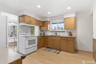 22628 Holgar Ct NE, Poulsbo, WA 98370 - Photo 13