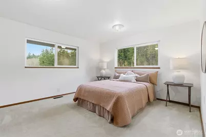 22628 Holgar Court NE, Poulsbo, WA 98370 - Photo 17