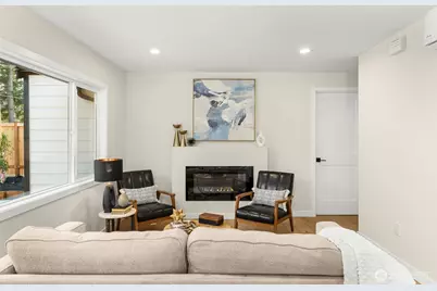 922 NE 117th Street, Seattle, WA 98125 - Photo 7