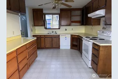 10122 Windward Drive NW, Olympia, WA 98502 - Photo 5