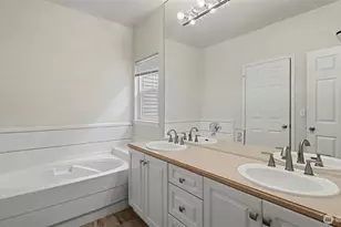 4714 Morris Ave S, Renton, WA 98055 - Photo 17