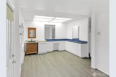 808 Pacific Avenue N, Long Beach, WA 98631 - Photo 3