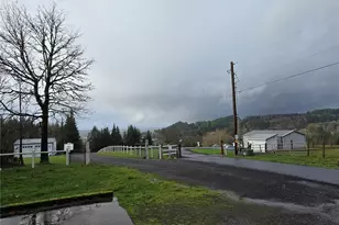 120 Valley View Dr, Chehalis, WA 98532 - Photo 7