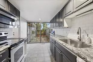 1596 Aberdeen Ct SE, Renton, WA 98055 - Photo 3