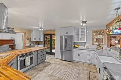 1005 62nd Avenue NE, Tacoma, WA 98422 - Photo 7