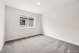 8820 126th St E, Puyallup, WA 98373 - Photo 15