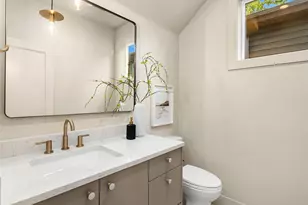 3003 NE 88th St, Seattle, WA 98115 - Photo 9