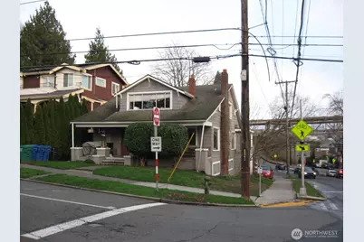 4002 2nd Avenue NE, Seattle, WA 98105 - Photo 1