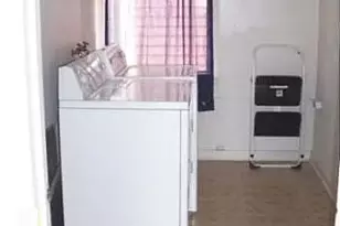 4002 2nd Ave NE, Seattle, WA 98105 - Photo 9