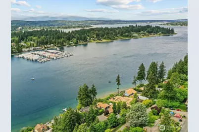 2540 E Phinney Bay Place, Bremerton, WA 98312 - Photo 1