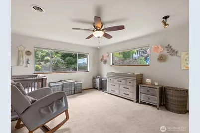 2540 E Phinney Bay Place, Bremerton, WA 98312 - Photo 33