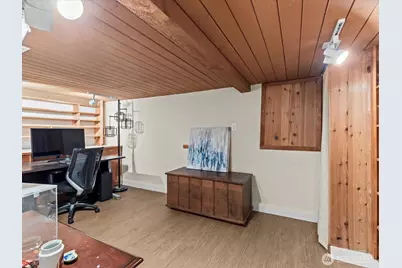 2540 E Phinney Bay Place, Bremerton, WA 98312 - Photo 27