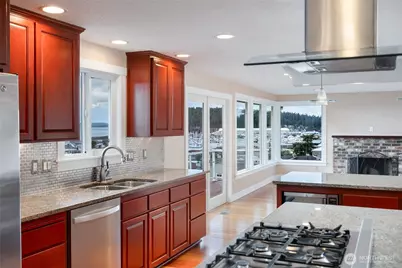 5001 Kingsway, Anacortes, WA 98221 - Photo 7