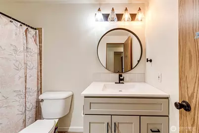 1716 Scenic Drive, Everett, WA 98203 - Photo 17