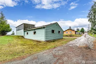 1922 W 7th St, Port Angeles, WA 98363 - Photo 33