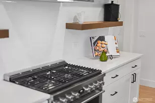 11608 194th Ave E, Bonney Lake, WA 98391 - Photo 7