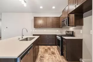 9448 N Alder St, Camas, WA 98607 - Photo 13