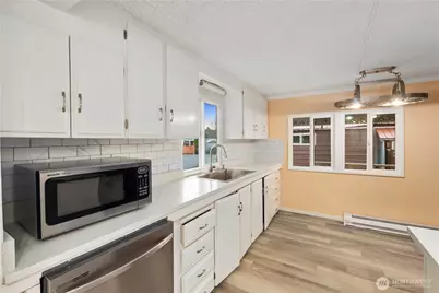 10515 Woodinville Dr #76, Bothell, WA 98011 - Photo 9