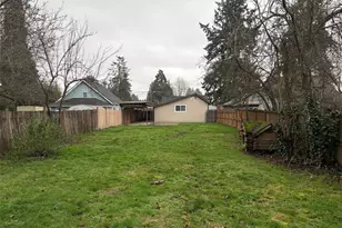 809 8th St NE, Auburn, WA 98002 - Photo 9