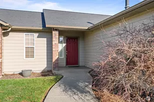 1869 SE Larch Ave, College Place, WA 99324 - Photo 3