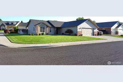 1869 SE Larch Avenue, College Place, WA 99324 - Photo 1
