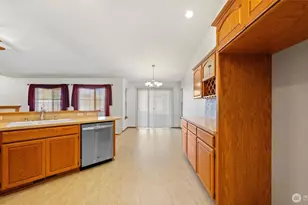 1869 SE Larch Ave, College Place, WA 99324 - Photo 11