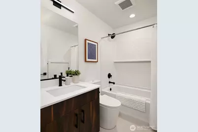 7428 2nd Avenue NE, Seattle, WA 98115 - Photo 21