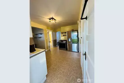 1621 Baker Avenue, Everett, WA 98201 - Photo 5