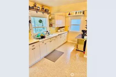 1621 Baker Avenue, Everett, WA 98201 - Photo 7