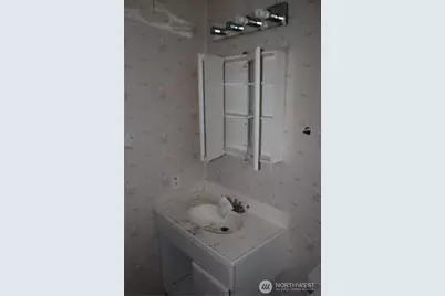 11600 Nisqually Park Loop SE, Olympia, WA 98513 - Photo 9