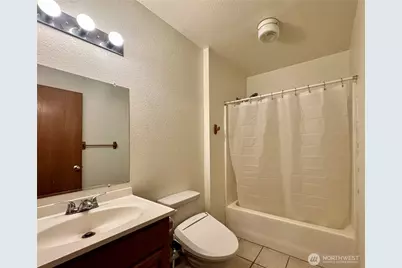 2214 Eastend NW, Olympia, WA 98502 - Photo 21