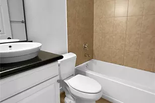 6539 51st Ave S, Seattle, WA 98118 - Photo 9