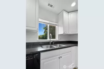 6539 51 Avenue S, Seattle, WA 98118 - Photo 5