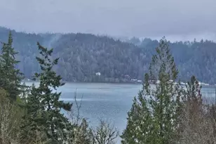 211 E Linda Vista Ct, Union, WA 98592 - Photo 1