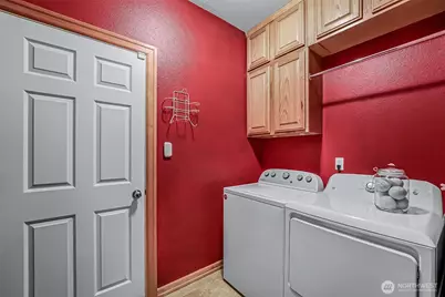 21012 Springhaven Way E, Bonney Lake, WA 98391 - Photo 23