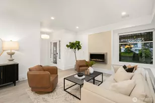 210 W McGraw St, Seattle, WA 98119 - Photo 3